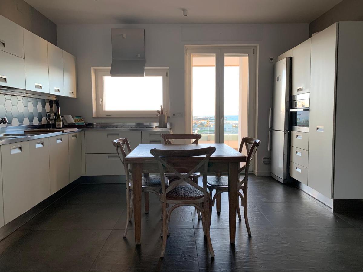 Apartment Fly On The Sea Monopoli